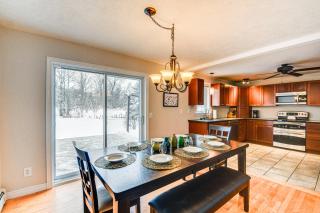 Spacious Family Home with Deck and Yard 5 Mi to Stowe - 4