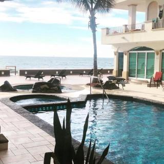 Ocean Front- Marina View- Tiara Sands Resort, Sleeps 4 - Mazatlán - 9