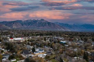 Pet Friendly Millcreek Home Close to Downtown/Mtns - Salt Lake City - 1