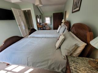 Burton Grange Farmhouse Bed and Breakfast - Boroughbridge - 3
