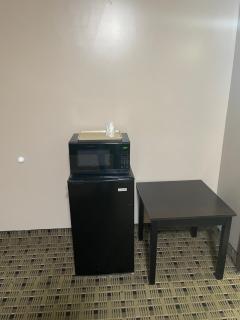 Economy Inn & Suites - Ashtabula - 8