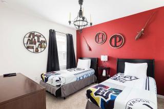 ST101 - Welcoming Villa With Themed Bedrooms at Solterra - Davenport - 0