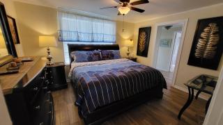 Spacious Beach House Unit,Beautifully Furnished 2 Bed 2Bath./2Min.Walk To Beach - Clearwater Beach - 8