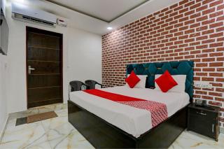 OYO Hotel Star Blue - Faridabad - 8