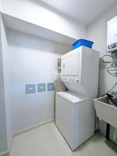Yc 3602 l Apartamento 2BR en av Balboa - 1