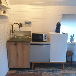 2 mistreti - casute cu vedere la creasta Bucegilor - 1