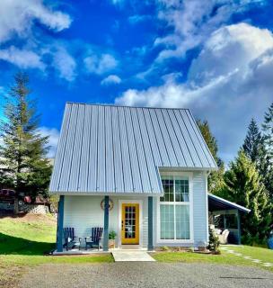Romantic Cozy Cabin Walk to lake Hot tub Bikes Kayaks Grill - Onalaska - 3