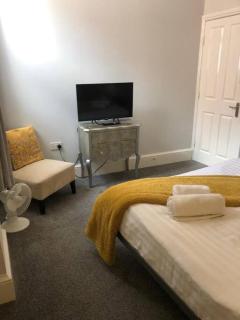 The Stuart Suite - spacious, affordable, city centre - York - 3