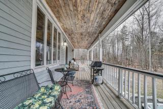 Peaceful Cavendish Retreat with Hot Tub and Fireplace! - 8