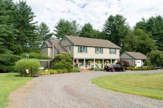 Paper Mill Pines Bed and Breakfast - - 9