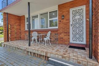 Quiet Elevated Serene Home (B) - Merrylands - 4