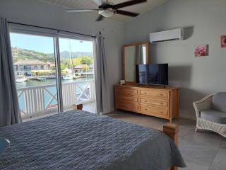 Beautifully renovated villa close to the beach - Jolly Harbour - 5