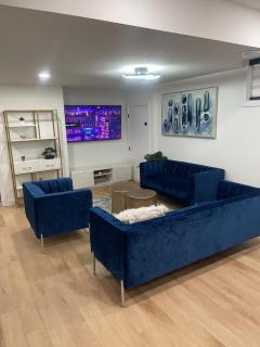 Stylish 2 Bedroom suite in SW Edmonton close to Windermere and Edmonton International Airport - Edmonton - 6