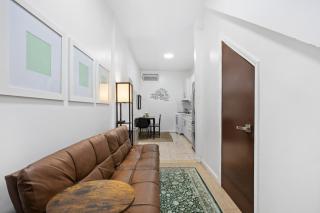 Sleek 2BR - Walking distance to Times Square - New York - 3