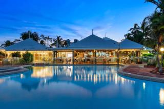 Indulge Beachfront at Dolphin Heads Resort - Lousha Bach - Eimeo - 2