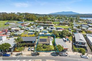 Narooma Lighthouse Cottage - 74 Princes Highway Narooma - Narooma - 9