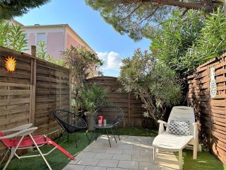 Studio cabine avec piscine, parking privé et terrasse - 4 couchages, Le Lavandou - FR-1-251-478 - Le Lavandou - 0