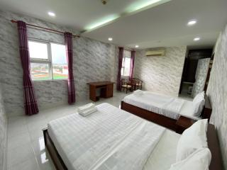 FriendZoneS Hotel - Ấp Bình Hưng - 1