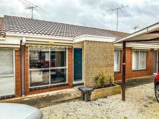 Geelong West Unit - 5