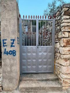 Tzouliano’s Apartment - Saranda - 9