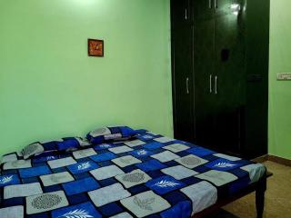 Independent and Quiet 2nd Floor - Varanasi - 7