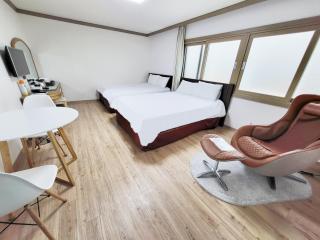 Top Island Hotel - Jeju - 7