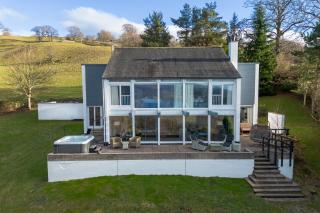 Paddock House - 0