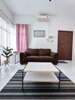 Cosy House For Family Or Group In Bukit Beruang Melaka - 7