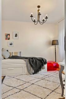 DESIGN 2BR Decebal/ Pta Alba Iulia - Bucharest - 4