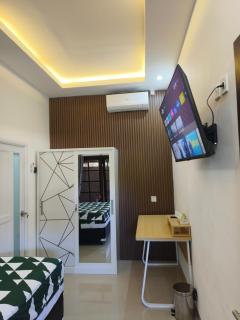 Justin Guest House - 4