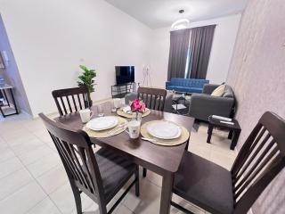 Cosmos Living Luxurious Suite D G - 7