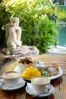 Bay Village Tropical Retreat & Apartments - Cairns - 1
