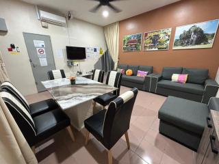 BOTANI LOFT HOMESTAY - Ipoh - 0
