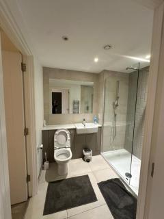 Stunning 1-Bed Apartment in London - Hendon - 1