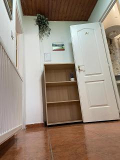 Red Locomotive Apartment - Budapest - 6