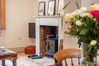 The Cosy Cottage - 2