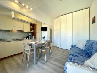 [150mt dal Mare] Monolocale in Centro con Vista Aperta, Wi-Fi e A/C - 5