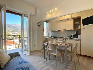 [150mt dal Mare] Monolocale in Centro con Vista Aperta, Wi-Fi e A/C - 9