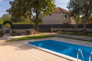 Experience VILLAGE LIFE - Jokini Dvori with private pool - Pakovo Selo - 2