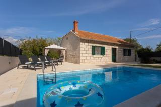 Experience VILLAGE LIFE - Jokini Dvori with private pool - Pakovo Selo - 7