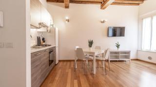 [Piazza Martiri]-In pieno centro sotto al Castello - Carpi - 4