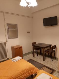 Ermis Hotel - - 1