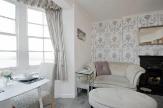 Seaview Regency Apartment With Private Parking - Brighton & Hove - 4