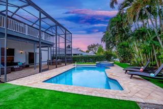 Changes In (L)attitudes - Naples - 9