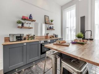Beach Apartment - Hastings - 3