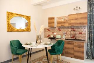 Femme noir Boutique Apartament Fitness e spa - Caserta - 1