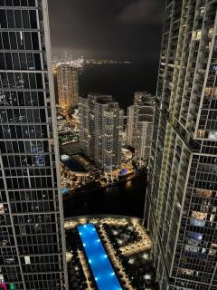 Water & Pool Views, One bedroom W hotel building - 6
