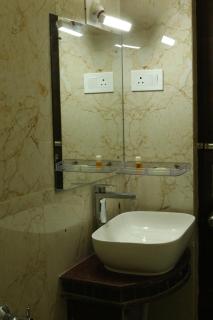 Hotel Shangri-La - 1