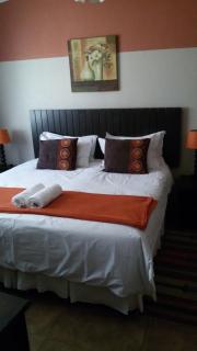 Mzanzi Rock Guesthouse - Johannesburg - 2