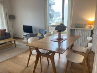 Appart. 100m², 4 pièces, 2 salle de bains, calme. - París - 9
